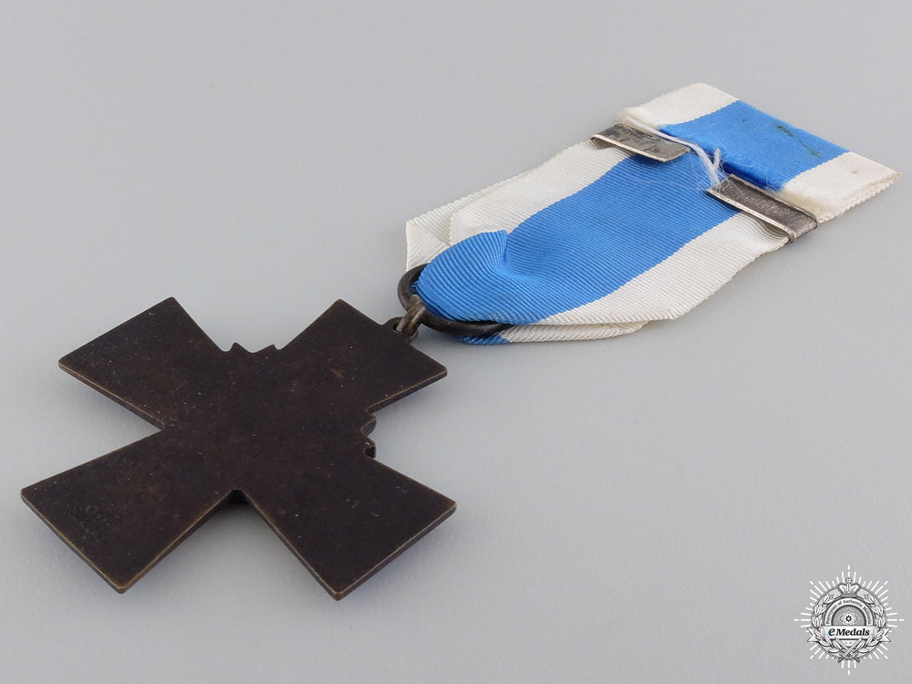 a_finnish_blue_cross_for_the_civil_guard_img_05.jpg54737ea419237