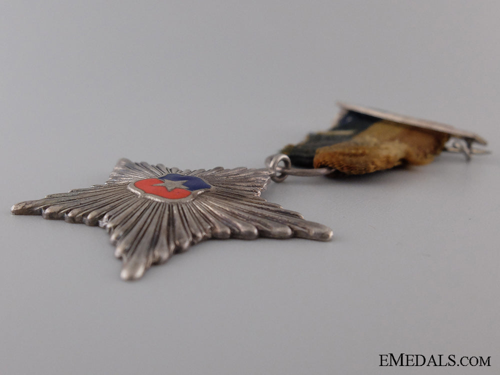 a_chilien_military_star_for_non-_commissioned_officers_img_05.jpg53d3e00553f30
