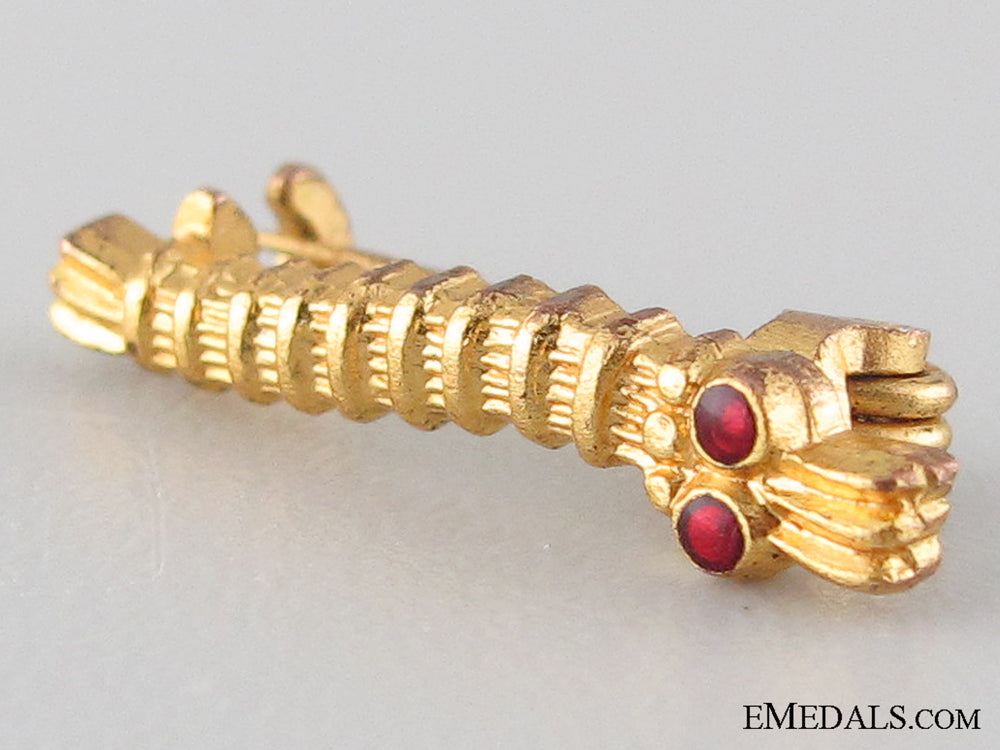 two_caterpillar_club_pins_to_sgt._watson_raf_img_05.jpg5307bad3af3a1