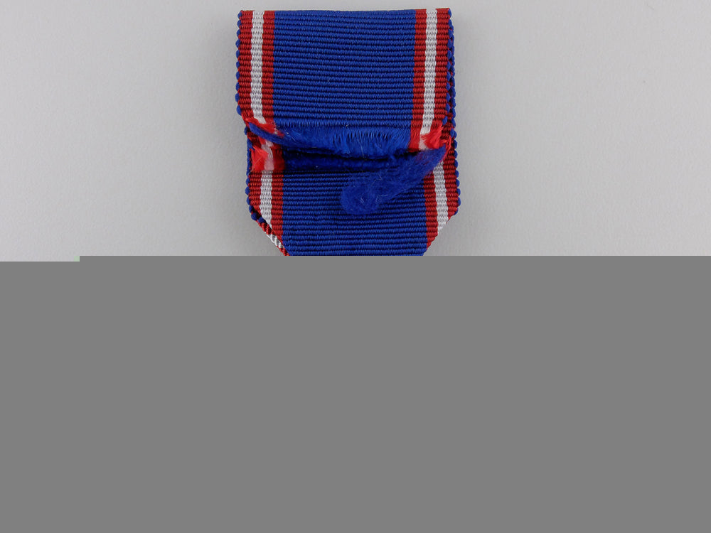 a_erii_royal_victorian_medal;_silver_img_05.jpg55422a51ae8f1