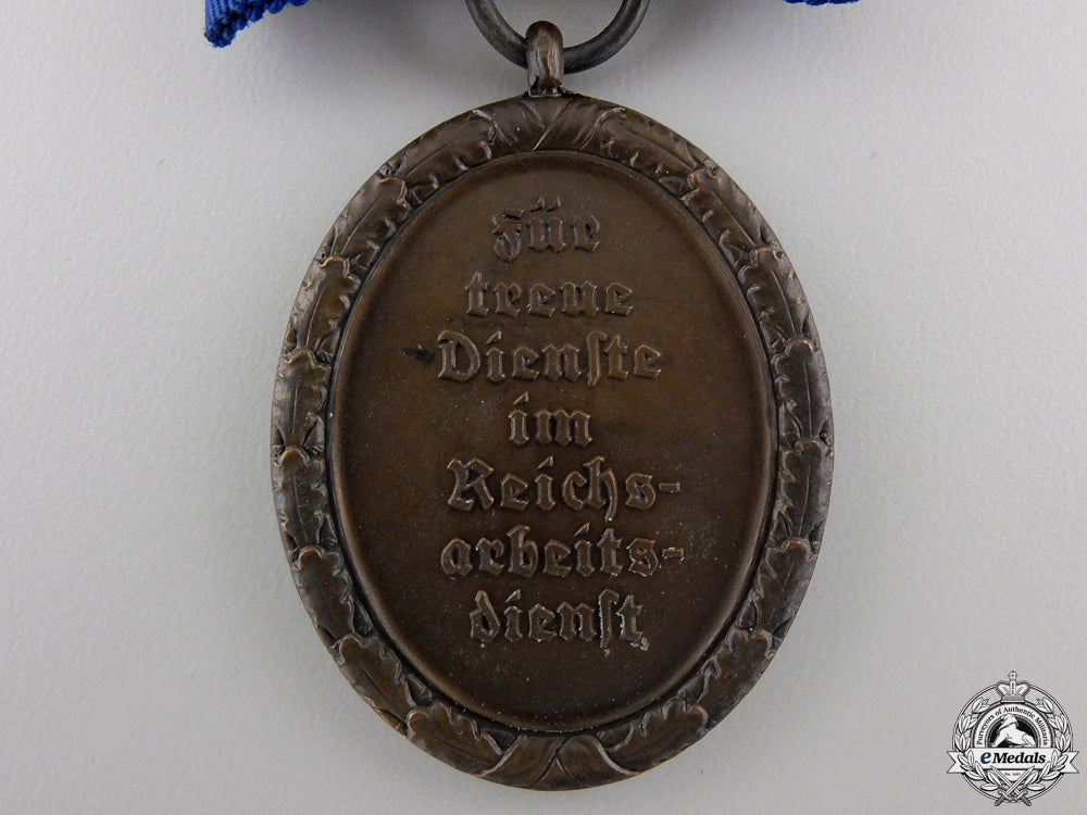a_rad_long_service_award_for_women;4_th_class_with_case_img_06.jpg555b3a6553863