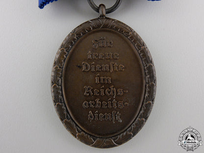 a_rad_long_service_award_for_women;4_th_class_with_case_img_06.jpg555b3a6553863