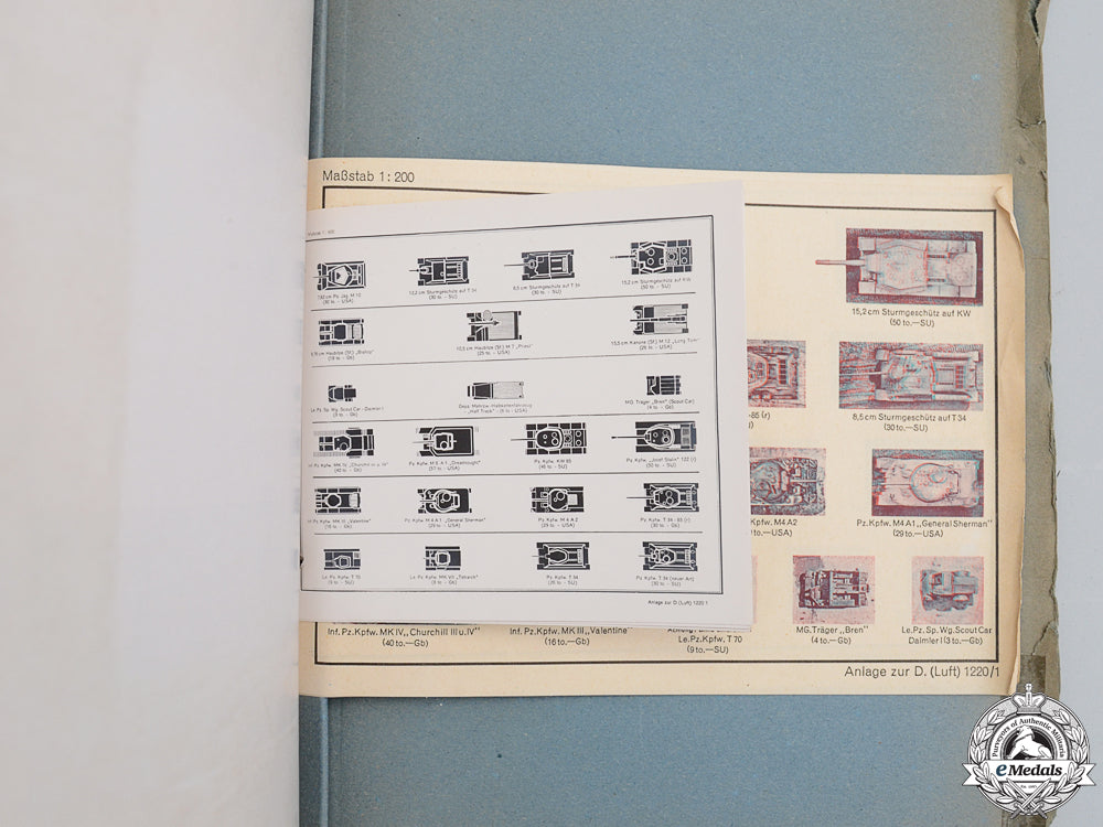 a_luftwaffe_panzer_identification_manual_with3_d_glasses_img_06.jpg55ba77798de0c