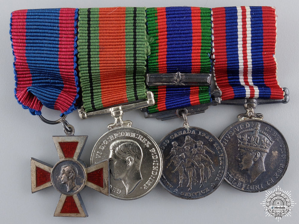 a_second_war_royal_red_cross_group_to_sub-_lieutenant_cameron_rcn_img_06.jpg54c93b4a5cf16