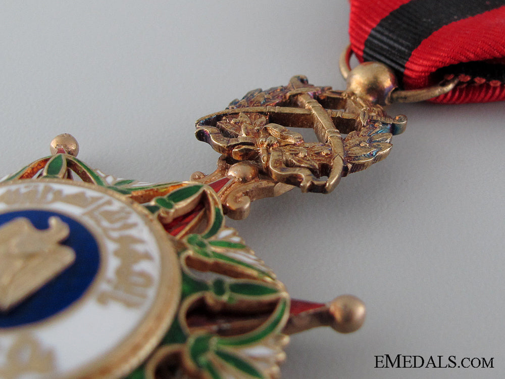 the_order_of_the_two_rivers;4_th_class_img_06.jpg532858e474d20
