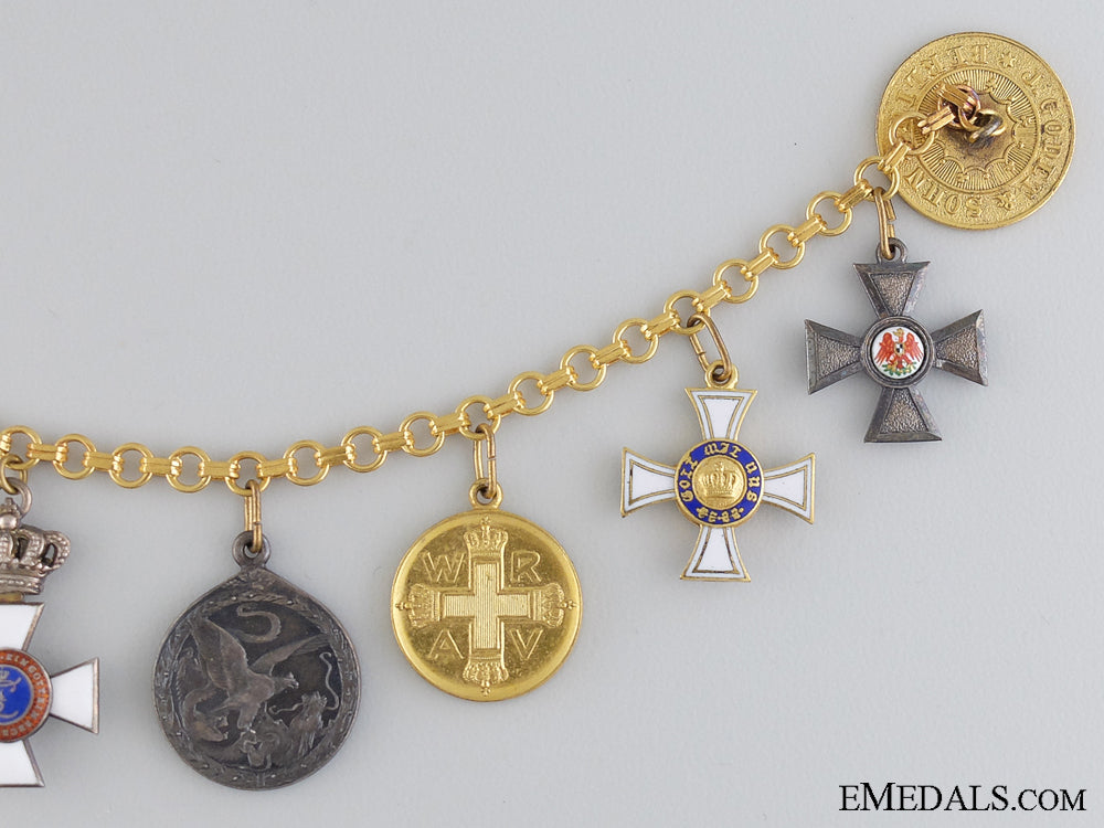 a_fine_miniature_group_of_eight_by_godet&_sohn,_berlin_img_06.jpg544a6a9a9d118