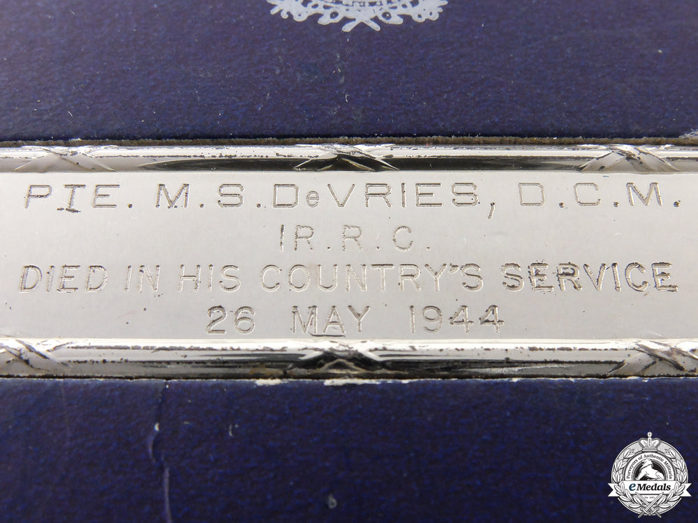canada._a_birks_memorial_bar_to_dcm_recipient;_kia_at_liri_valley_img_06.jpg55197944a85e6_1_1