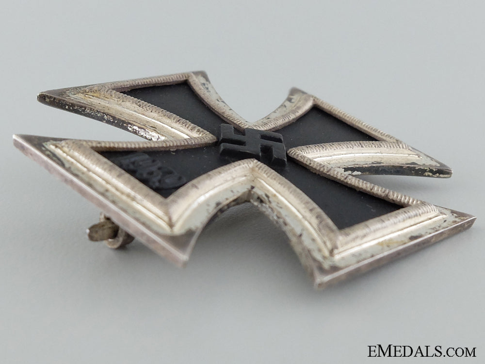1939_first_class_iron_cross;_marked100;_cased_img_06.jpg538cbba2c82dc