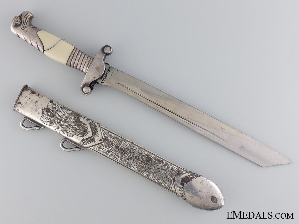 a_miniature_rad_leader's_dagger_by_h.w.pauseback_img_06.jpg545391c3b40fe