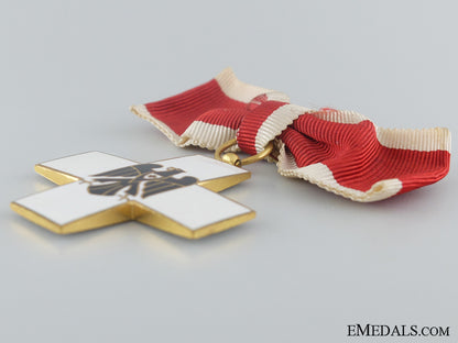 german_red_cross_decoration_type_ii(1934-1937)_img_06.jpg535ea665f168c