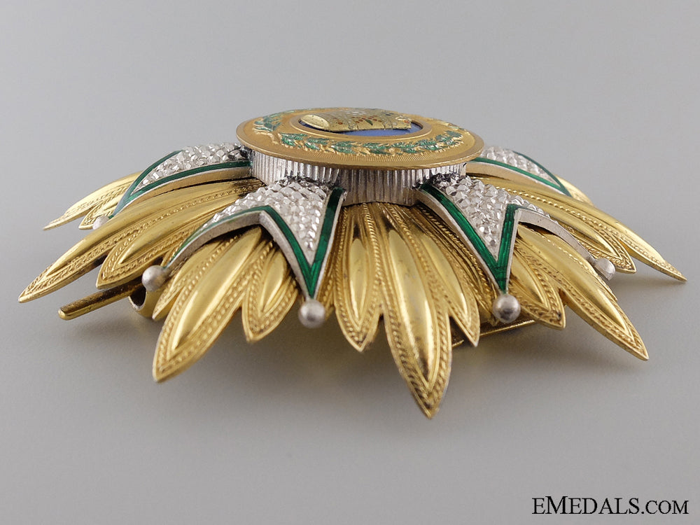 a_french_made_order_of_the_crown_of_iran;_officer's_set_img_06.jpg53d6b81cf1ee9