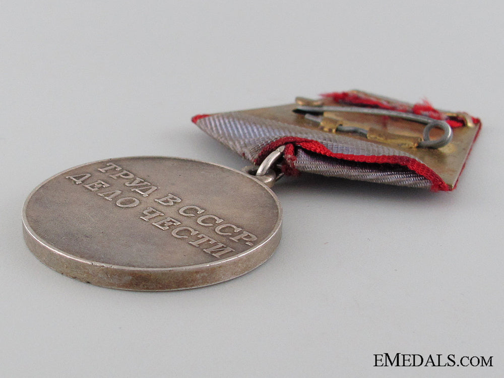 soviet_union_medal_for_valiant_labour_img_06.jpg52fa69c00dc98