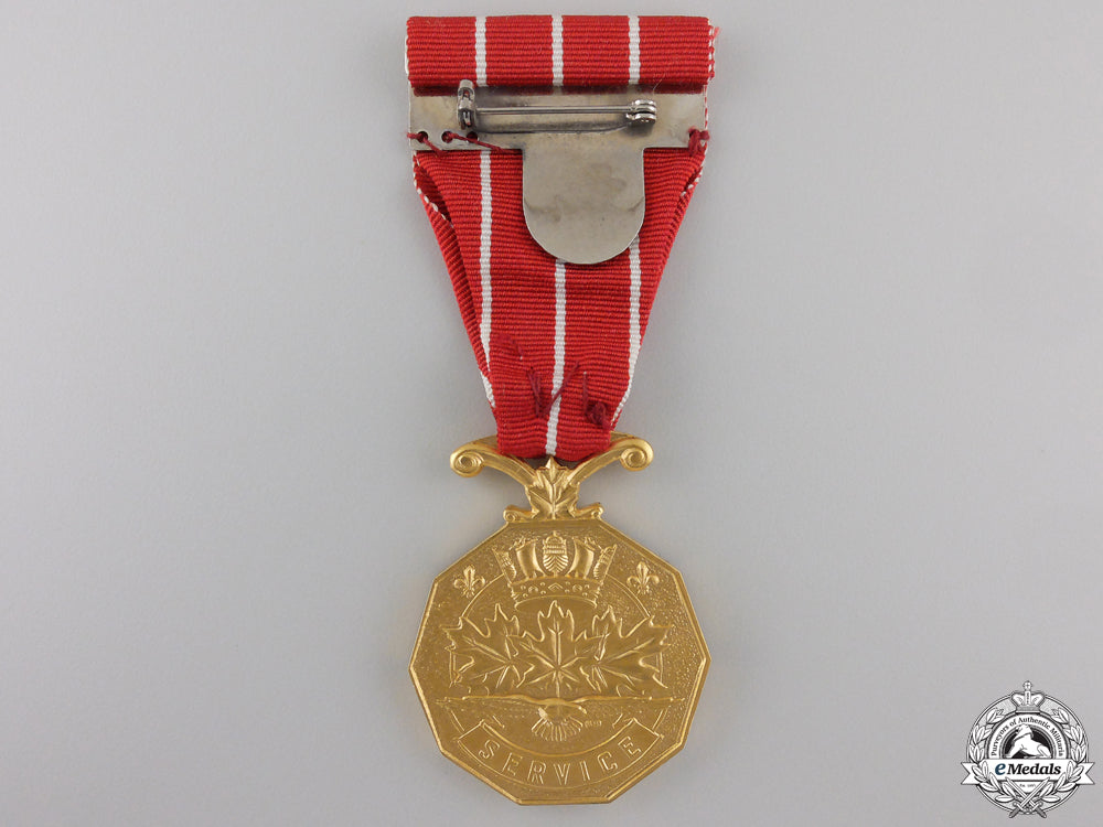 canadian_forces'_decoration_to_hmcs_iroquois_img_06.jpg5554c2ad9abe2