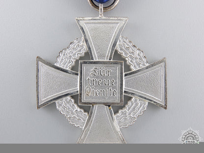 a_faithful_service_cross_for25_years_img_06.jpg54f87cd22ec71