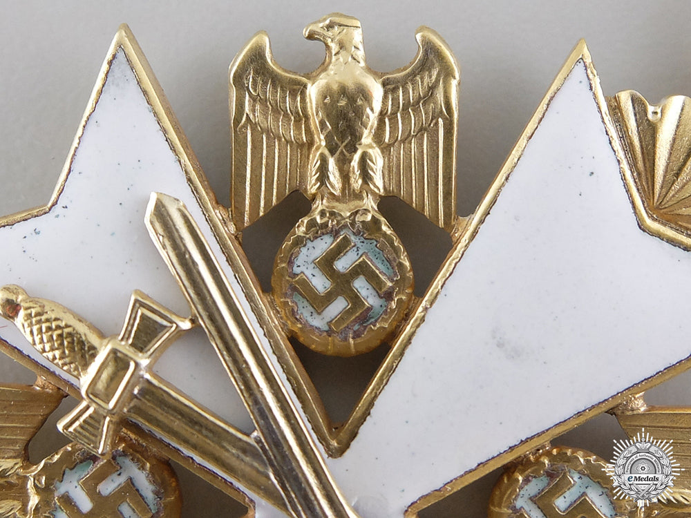 a_cased_german_eagle_order_with_swords;_third_class_cross_img_06.jpg5492ff594f504