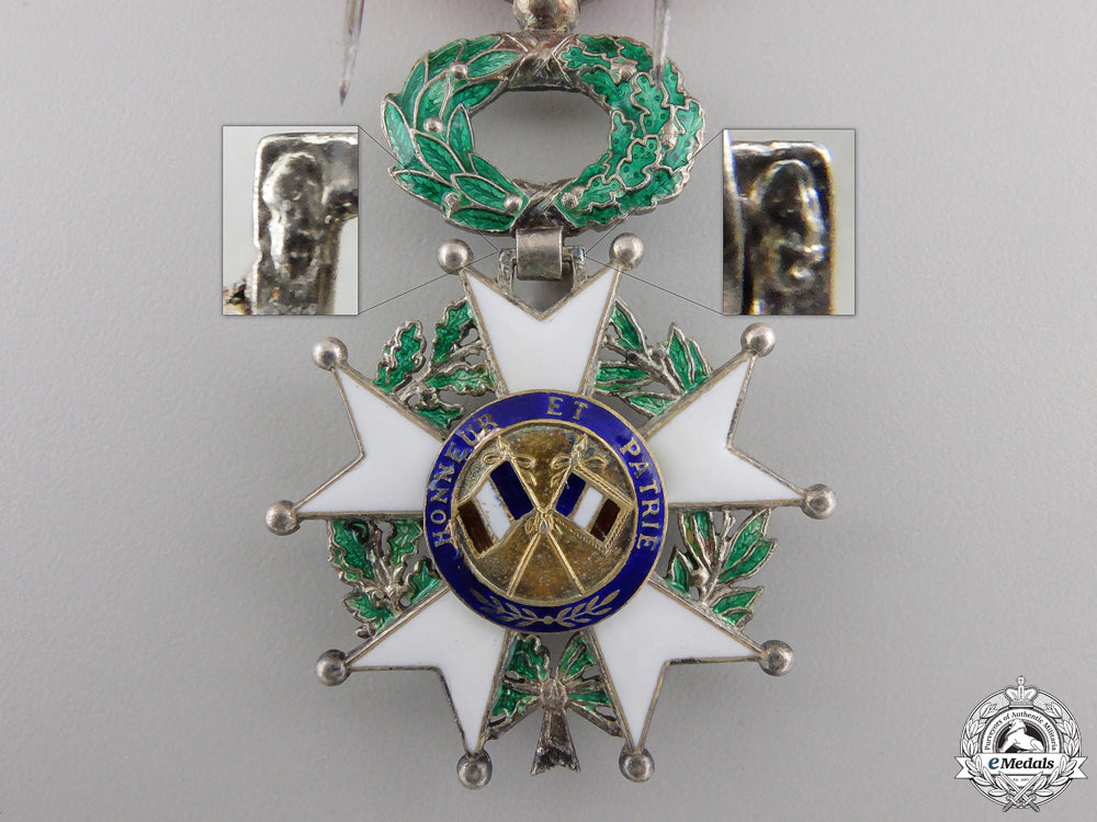 a_french_legion_d'honneur;_fourth_republic_with_case_img_06.jpg5560b34d18b88