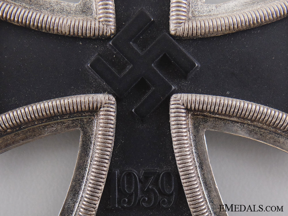 a_very_rare_zimmermann_knight’s_cross_of_the_iron_cross1939$19,000_img_06.jpg544143ef74a75