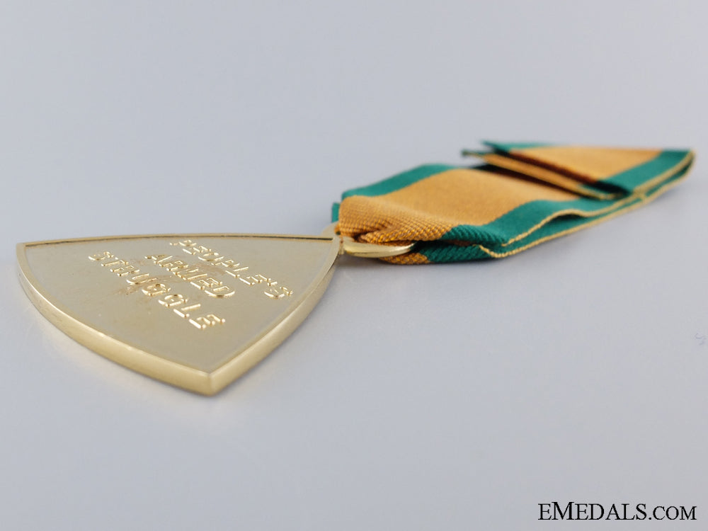 a_ugandan_medal_for_service_against_dictatorship_img_06.jpg53a9a7853a799