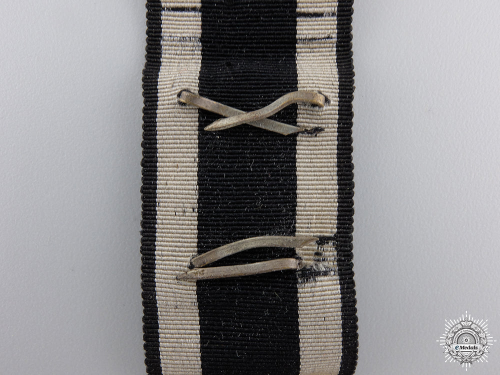 a_clasp_to_iron_cross2_nd_class1939_with_ldo_box_img_06.jpg54fddbbeb6540