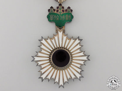 a_japanese_order_of_the_rising_sun;_fifth_class_with_case_img_06.jpg558ac6bd6c3c1