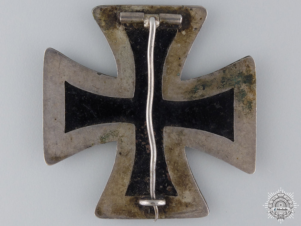 a_scarce_and_fine1813_iron_cross_first_class_img_06.jpg54889c980d66d