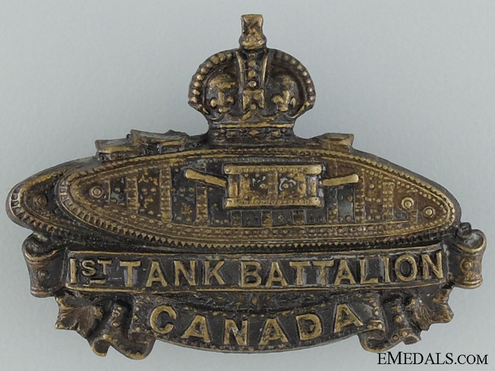 a_british_war_medal&_badge_to_the_canadian_tank_corps_img_06.jpg53712bd396ee8