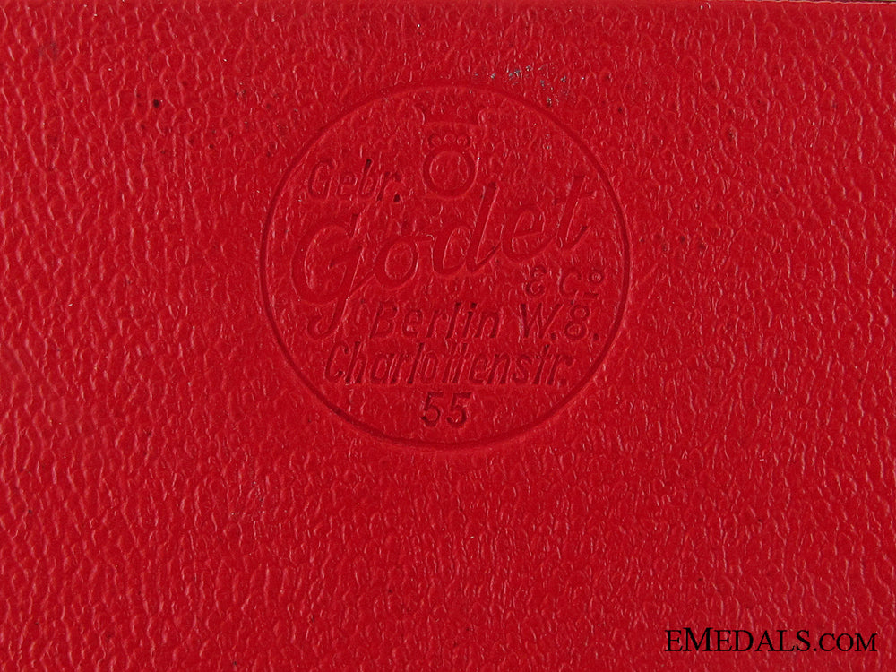 a_cased_german_social_welfare_decoration_img_06.jpg531e1a772384b