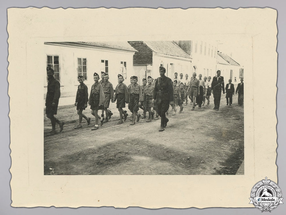 rare1942_photos_of_croatian_ustasha_youth_img_06.jpg55268a64a6272