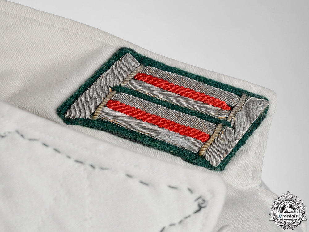 an_army_artillery_officer's_new_style_white_service_uniform_img_07.jpg559c3ceec74cf_1_1