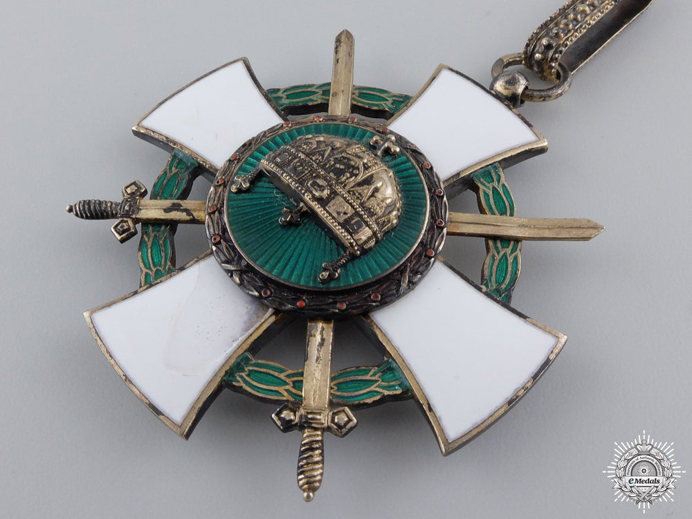 a1942_hungarian_order_of_the_holy_crown,_commander’s_cross_with_swords_img_07.jpg54e39e898dd8c