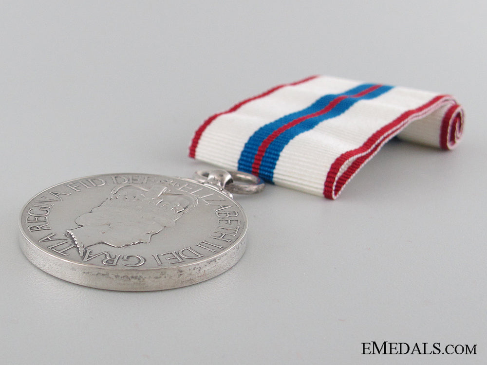 queen_elizabeth_ii_silver_jubilee_medal1952-1977,_boxed_img_07.jpg52e802522aeba
