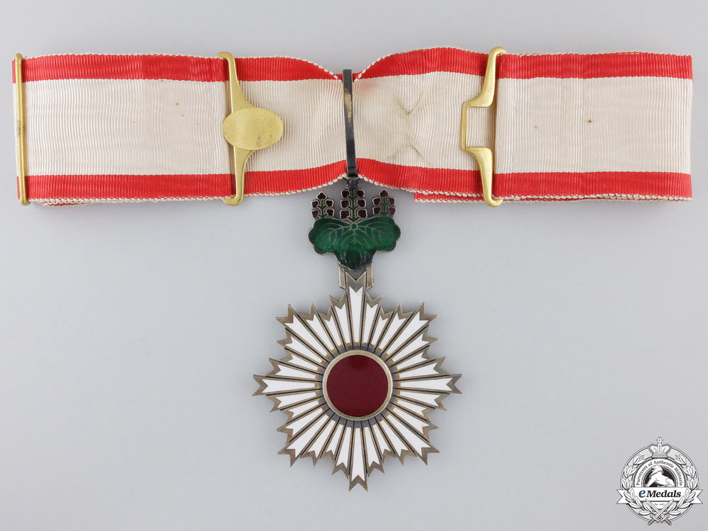 a_japanese_order_of_the_rising_sun;3_rd_class_commander_img_07.jpg559e69bb145ae_1