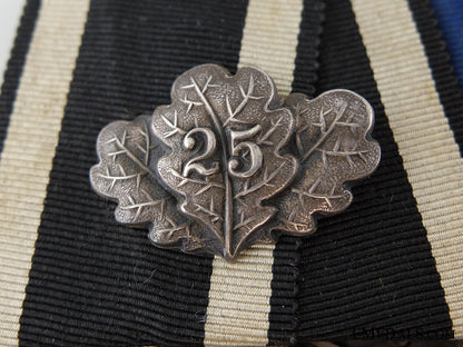 an1870_iron_cross_medal_bar_img_07.jpg538c8d6e39b7b