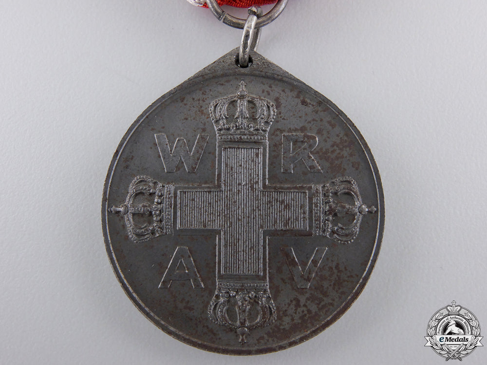 a_first_war_german_red_cross_medal;_third_class_img_07.jpg55b3e81a38640