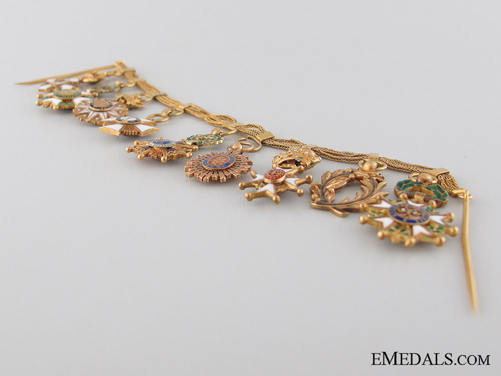 a_early20_th_century_french_gold_miniature_group_of_nine_img_07.jpg5345575611d04