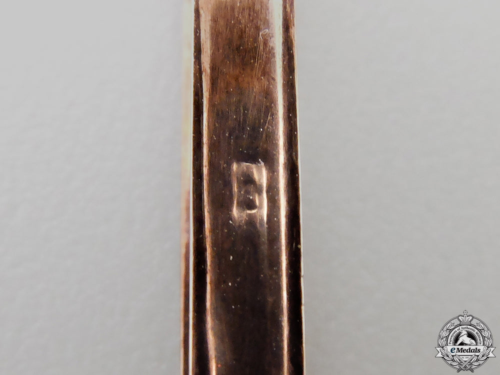 italy,_kingdom._an_order_of_the_crown_in_gold,_commander's_cross_with_case,_c.1918_img_07.jpg5575c19b43264_1