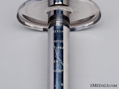 a_rare1936_berlin_summer_olympic_games_torch_img_07.jpg53b16e169dfe4