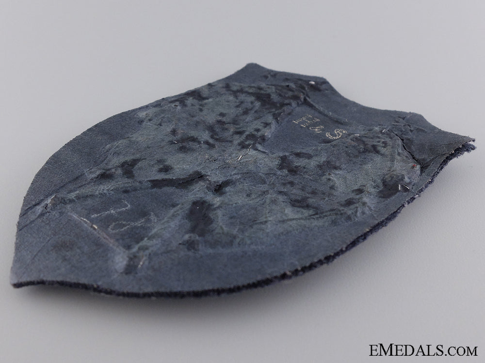 a_rare_luftwaffe_flying_branch_units_flag_bearer's_arm_shield_img_07.jpg544e62e386699