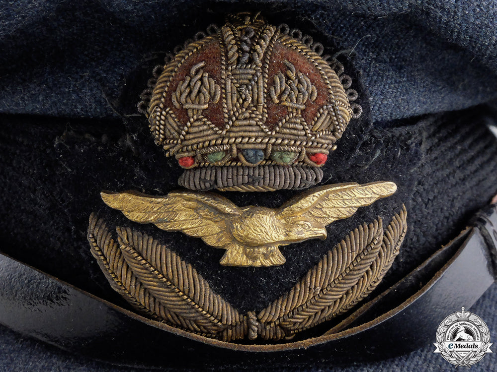 a_second_war_royal_canadian_air_force(_rcaf)_officer's_service_cap_img_07.jpg55a3d0f72868a