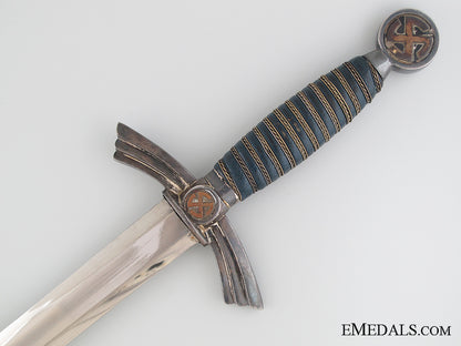 a_first_pattern_dagger_by_kirschbaum&_co_img_07.jpg52f932226d84b