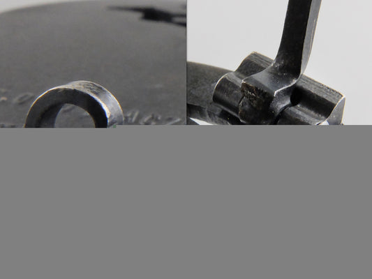 a_kriegsmarine_blockade_runner_badge_by_schwerin,_berlin_img_07.jpg55673f398f5a6