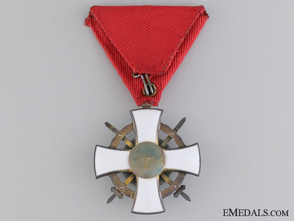 a1942_hungarian_order_of_the_holy_crown;_knight_badge_img_07.jpg544944a3b42a7