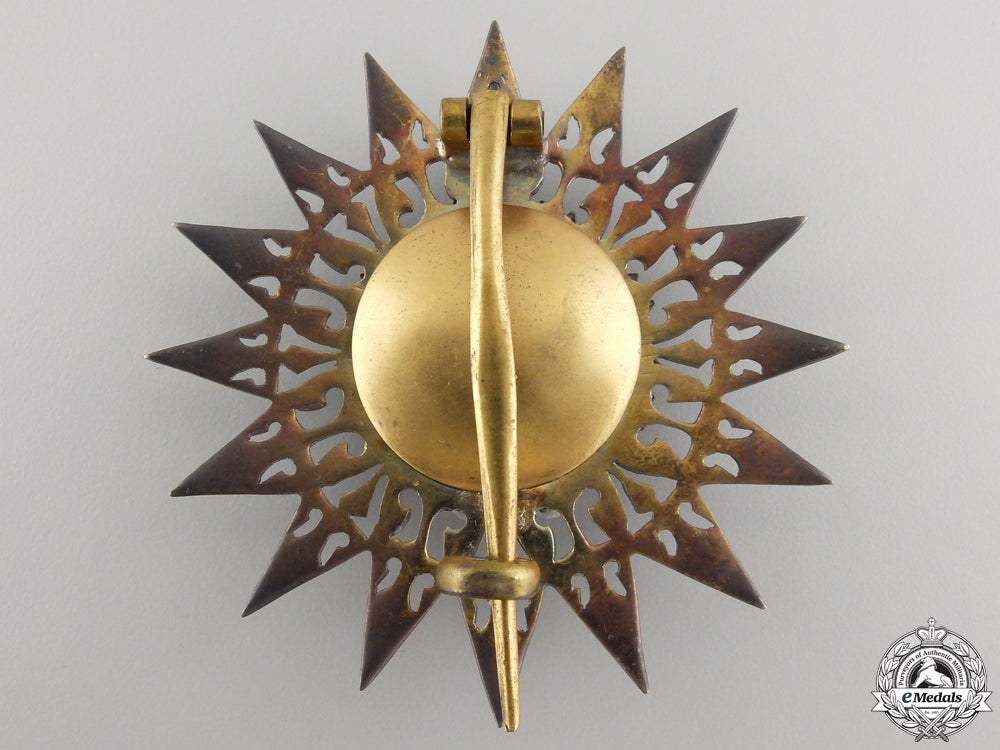 a_thai_order_of_the_white_elephant:_breast_star_set_img_07.jpg5575cc8ba07ea