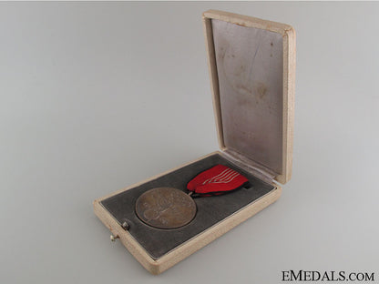 1936_berlin_summer_olympic_games_medal_cased_img_0858_copy.jpg5252def135ed6