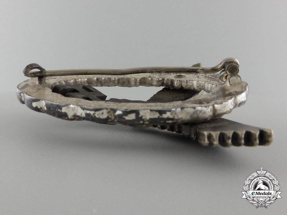 an_early_cased_luftwaffe_pilot's_badge_by_gebrder_wegerhof_img_08.jpg55cf527600ca0