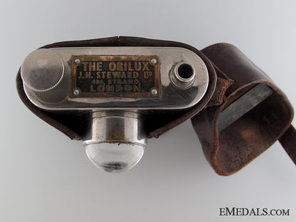 wwi_officer's_orilux_trench_torch_img_08.jpg53399eb8a89e8