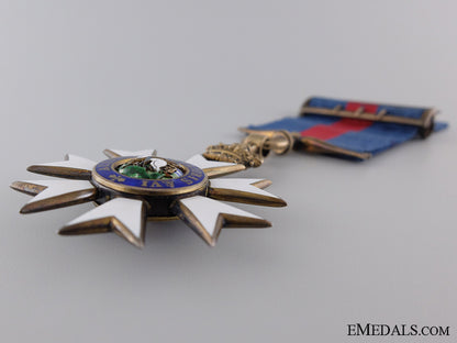 the_order_of_st.michael&_st.george;_companion_breast_badge_img_08.jpg5419e39991db7