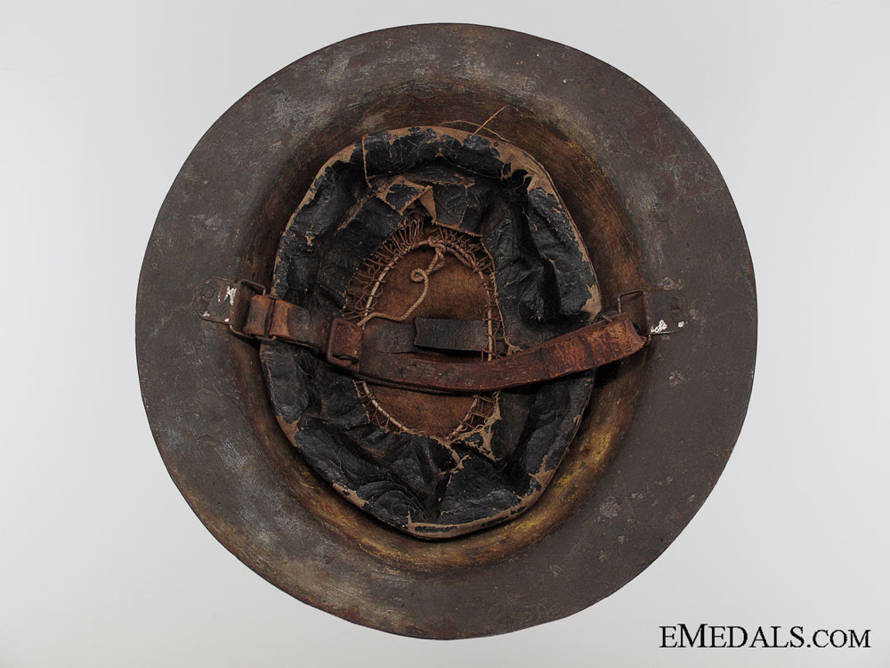 a_scarce_wwi1_st_type_canadian_helmet_img_08.jpg52fb9fb63bb85