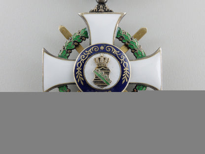 a_saxon_albert_order;1_st_class_knight's_cross_with_swords_img_08.jpg55ca3efab7480