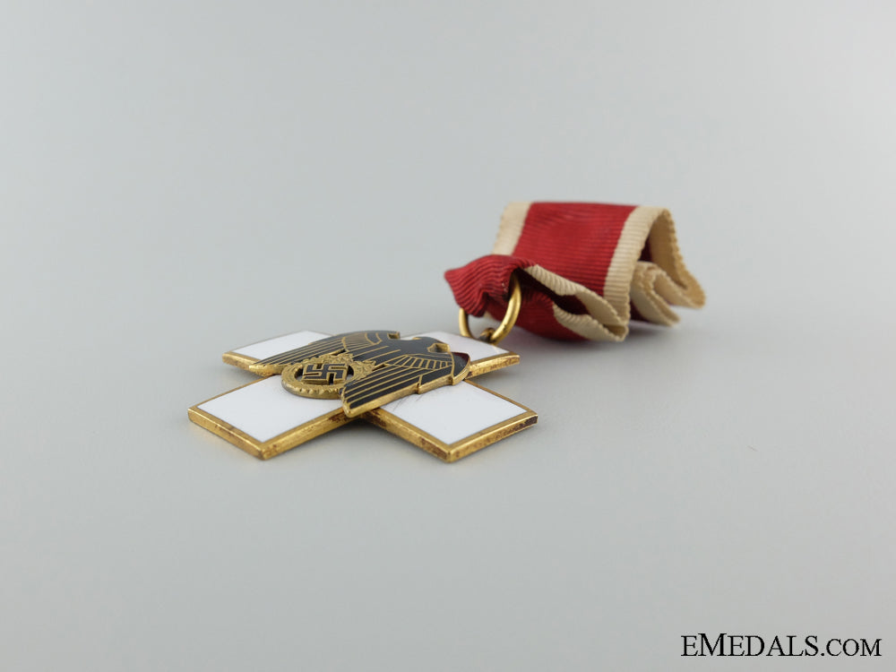 a_cased_german_social_welfare_decoration;_third_class_img_08.jpg5385e9293cce1